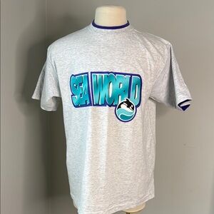 Vintage Men’s Seaworld Teeshirt XL EUC